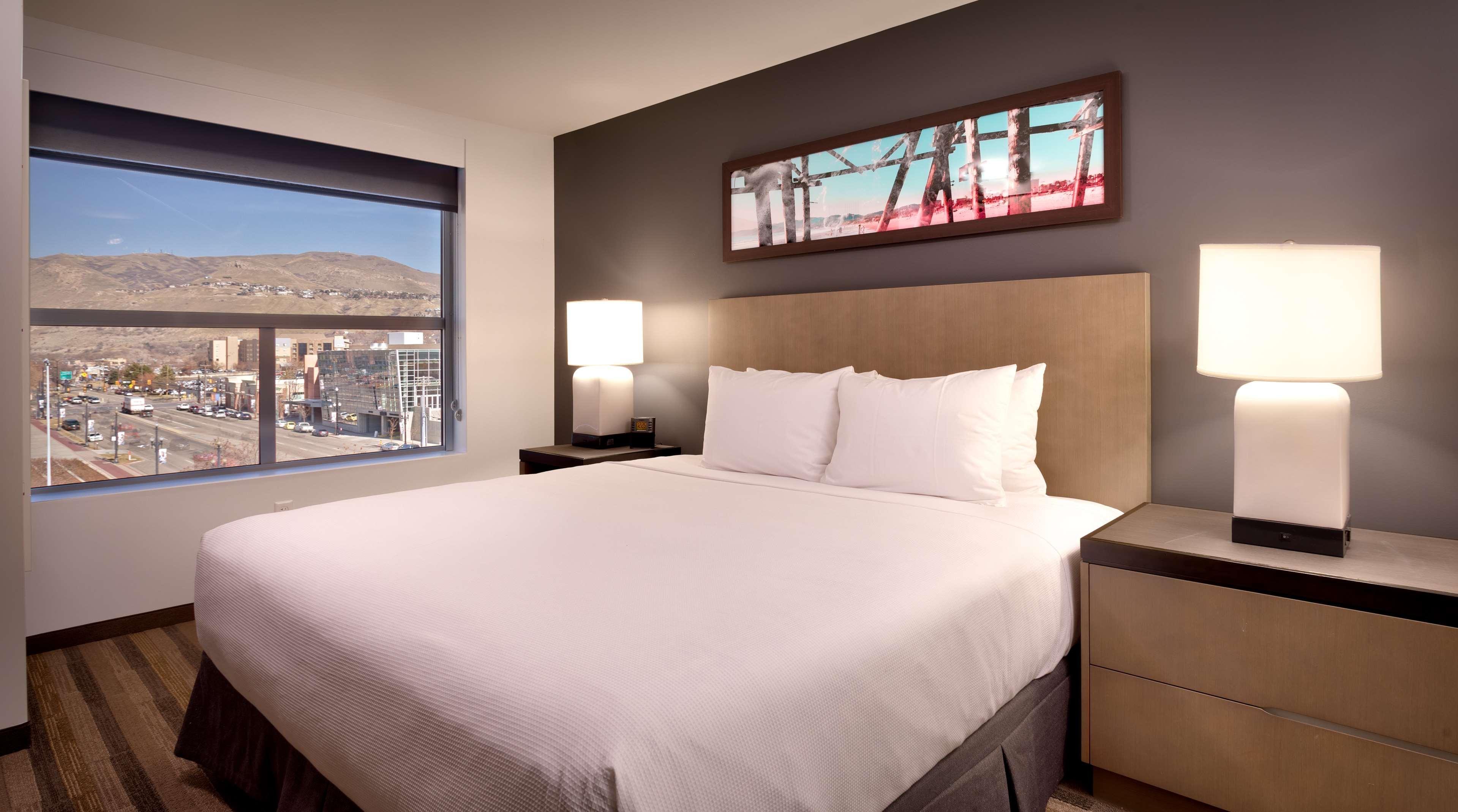 Hyatt House Salt Lake City Downtown Exterior photo