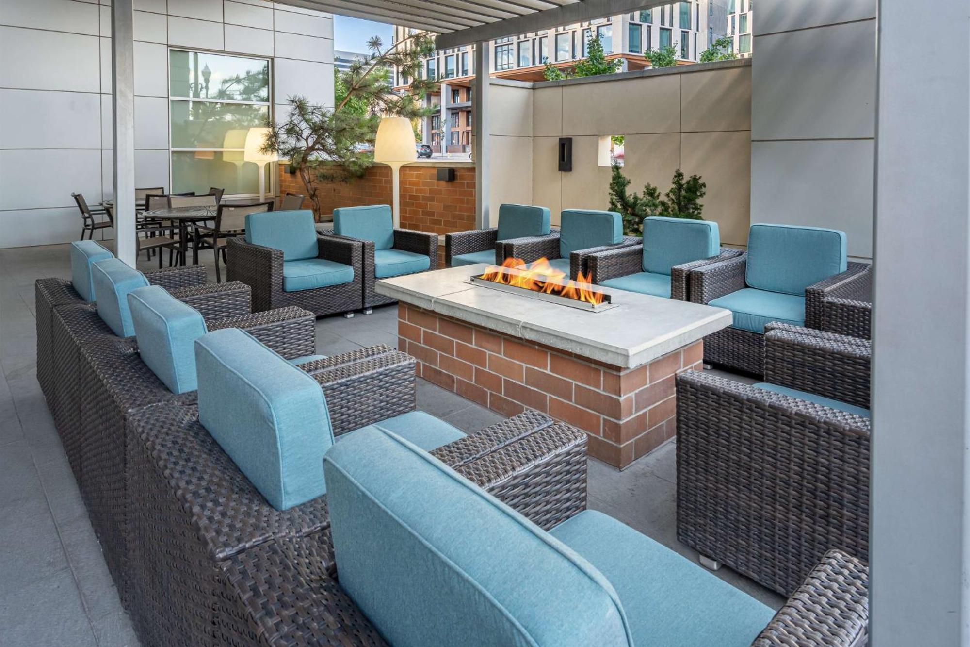 Hyatt House Salt Lake City Downtown Exterior photo